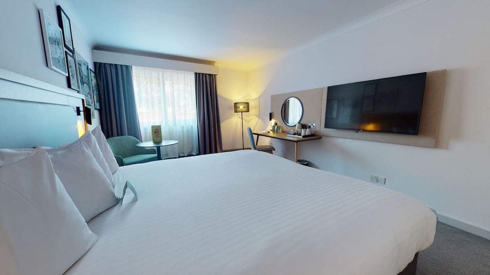 Standard Room, 1 King Bed - Photo 1
