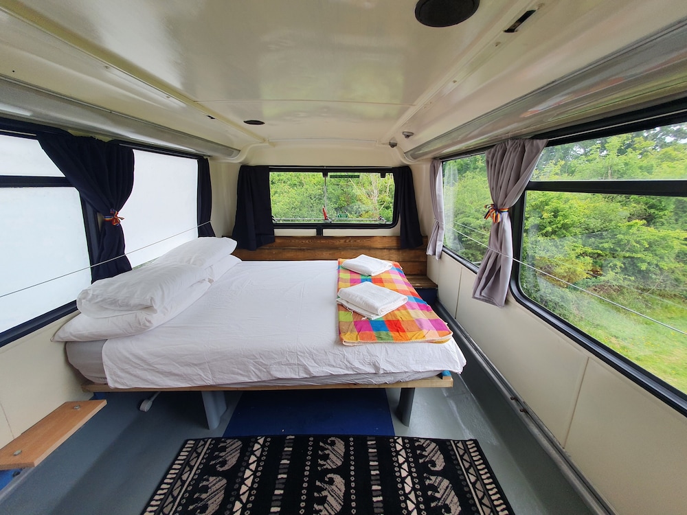 Family Cabin, Private Bathroom, Courtyard View (Double Decker Bus) photo 3