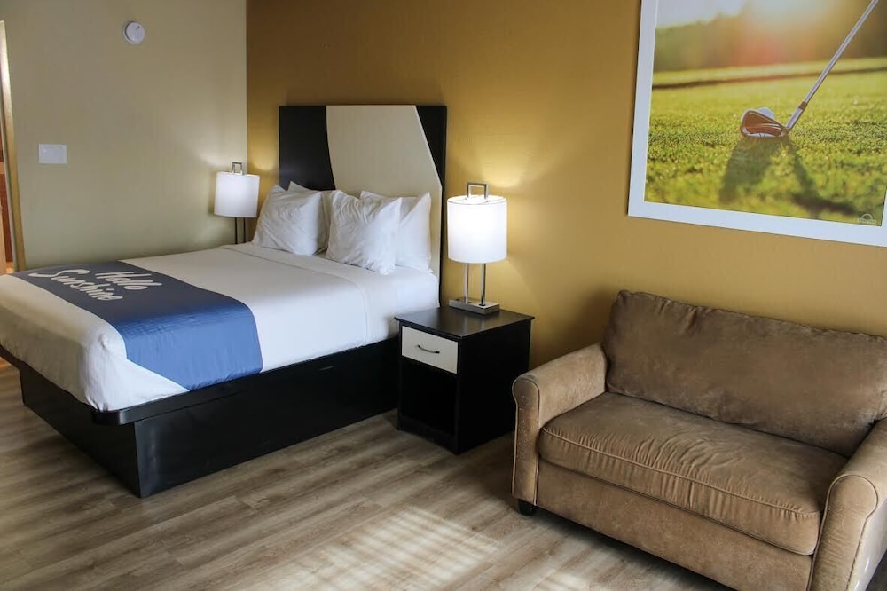 Standard Room, 1 Queen Bed - Photo 2