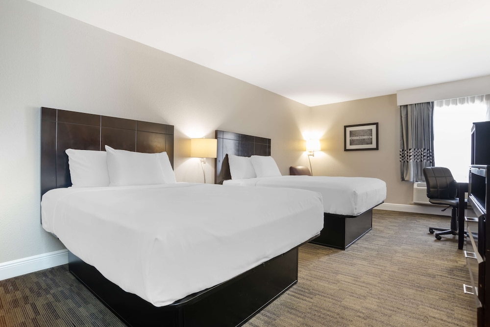 Standard Room, 2 Queen Beds, Accessible, Non Smoking - Photo 1
