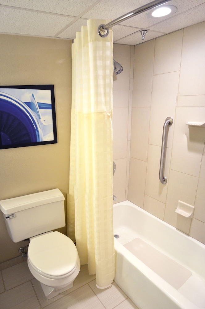 Room, 2 Double Beds, Accessible, Non Smoking - Photo 5