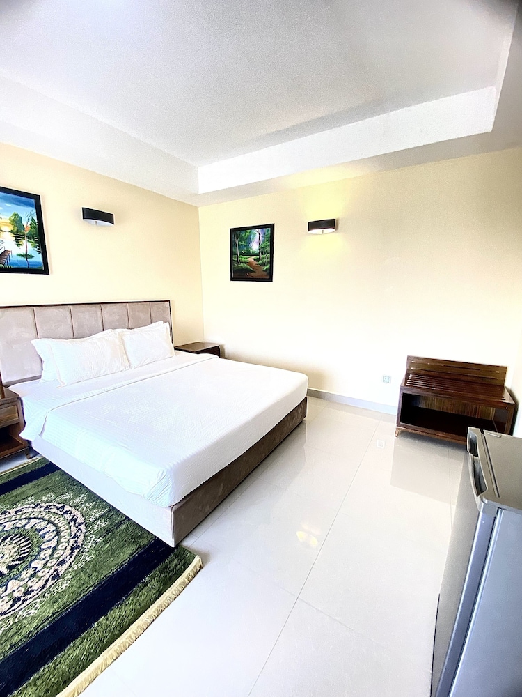 Superior Studio Suite photo 2