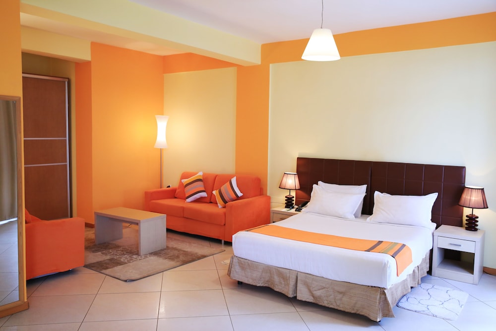 Superior Suite, 2 Bedrooms, City View photo 2
