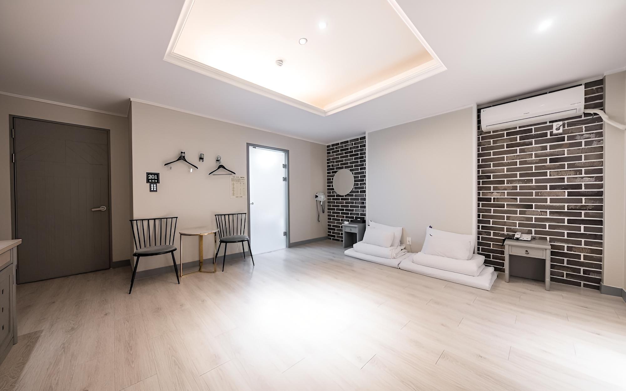 Room (Ondol) - Photo 3
