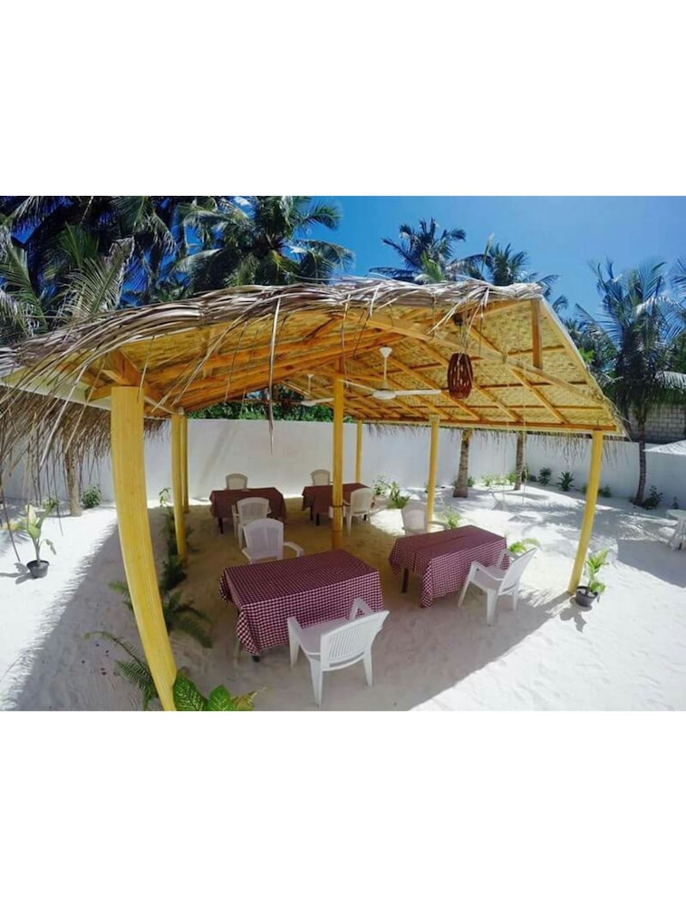 Bungalow photo 2