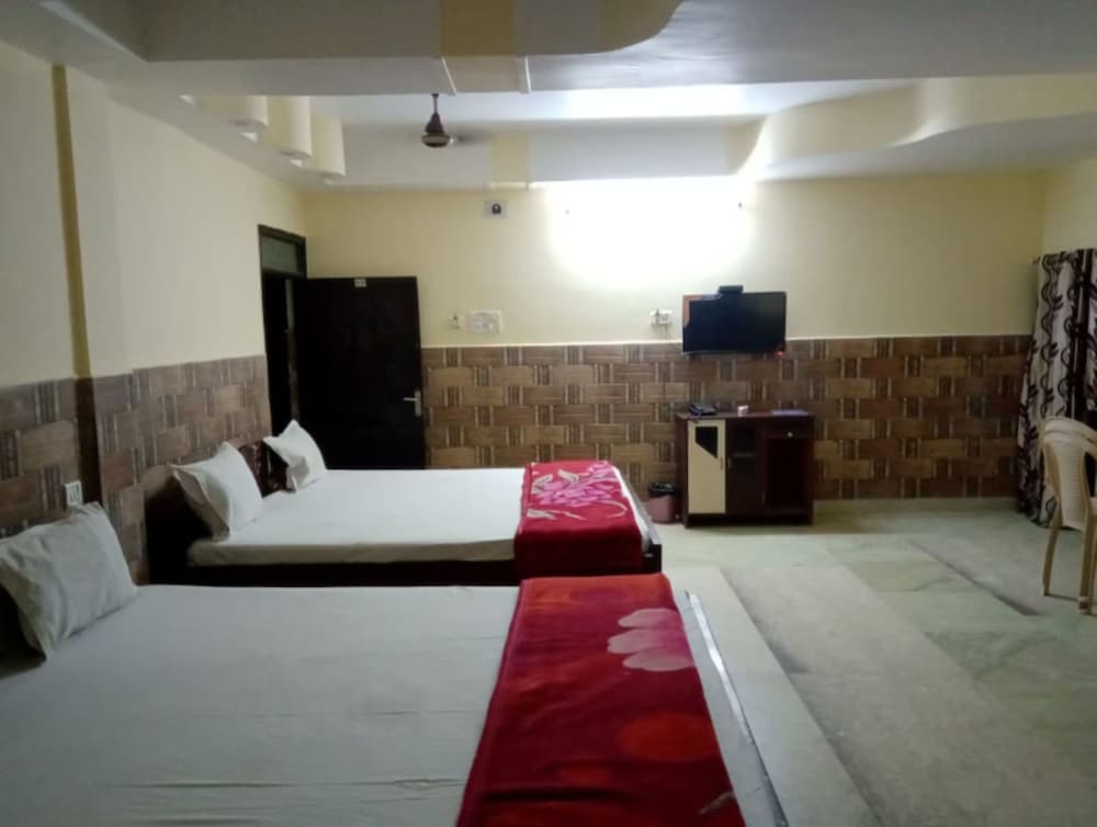 Deluxe Quadruple Room, Balcony - Photo 6