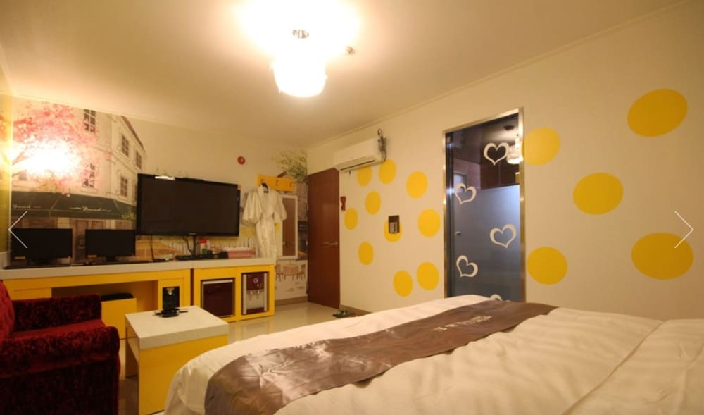 Standard Room photo 2