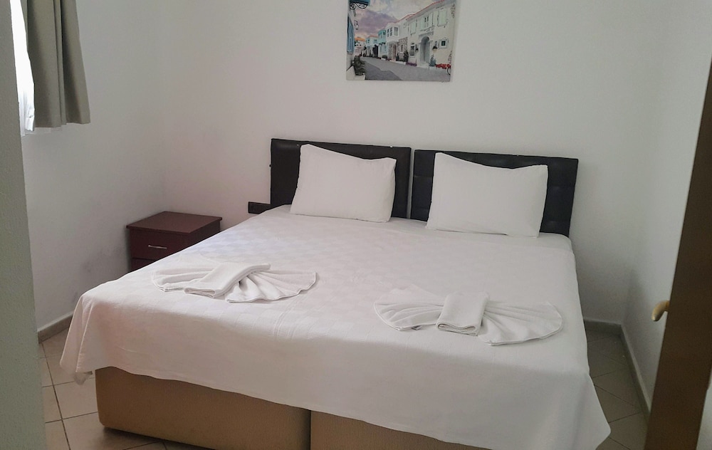 Classic Triple Room, 1 Bedroom, Garden View photo 1