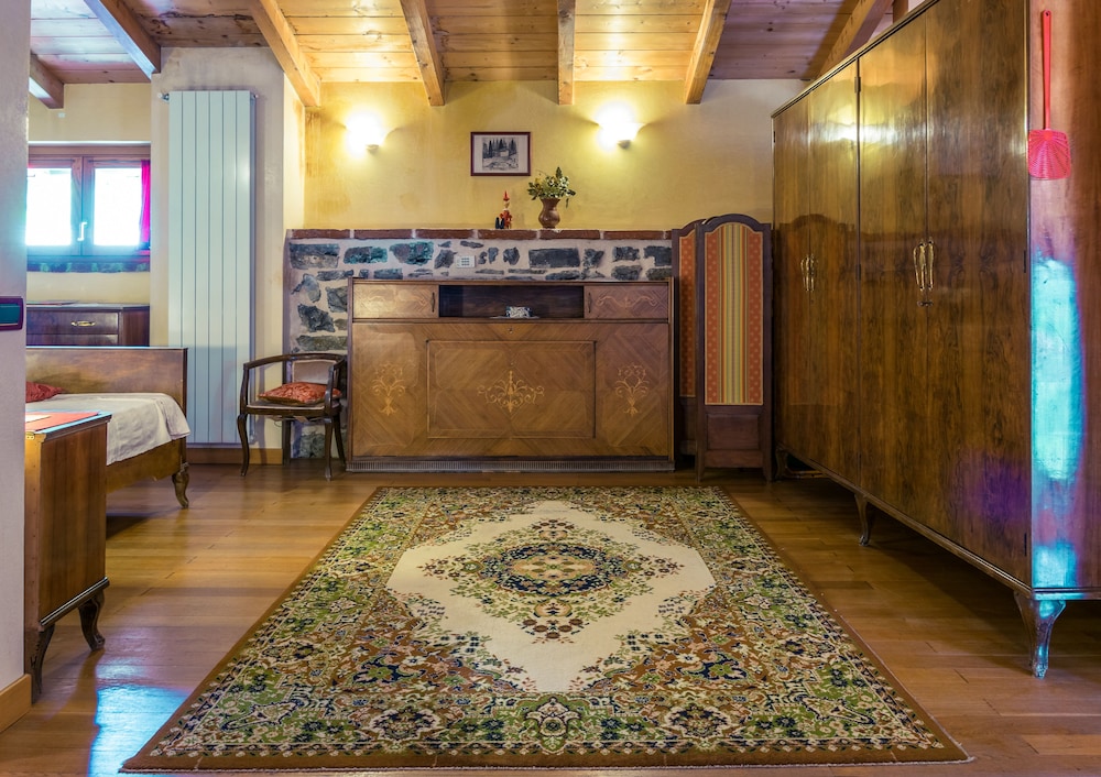 Panoramic Apartment, 1 Bedroom, Fireplace, Lake View photo 3