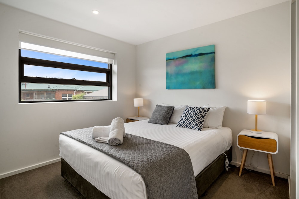 Apartment 8
