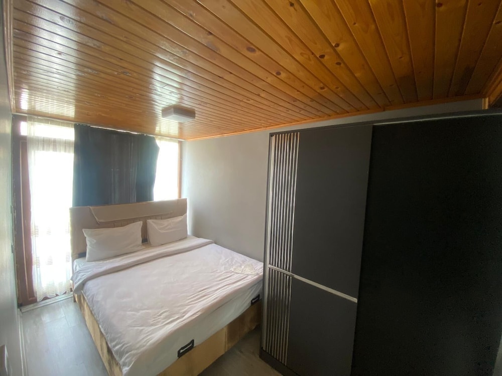 Luxury Apartment photo 2