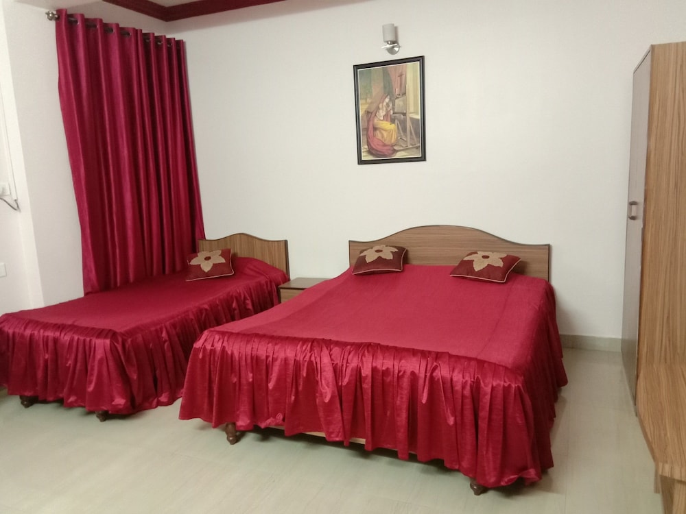 Deluxe Room, 1 Double Bed, Non Smoking photo 2