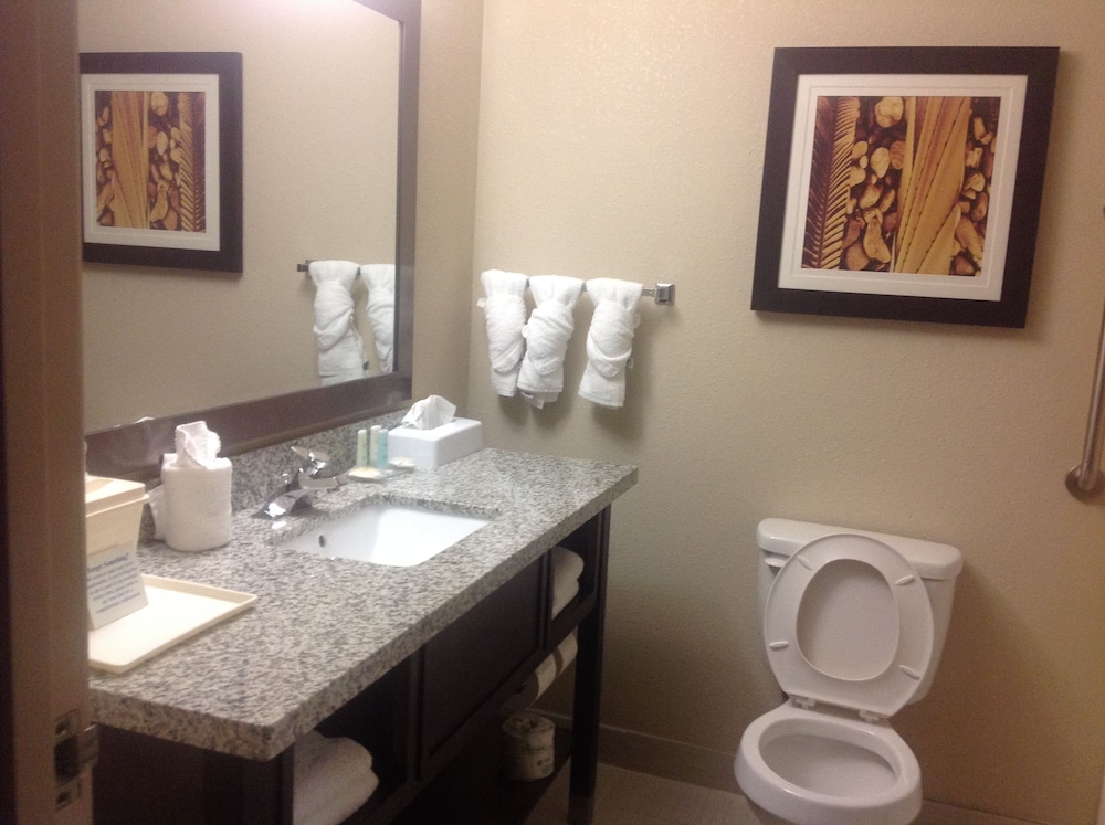 Standard Room, Non Smoking - Photo 3