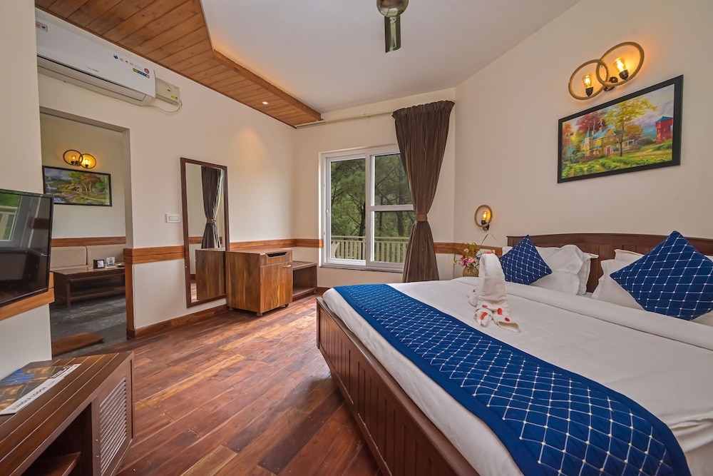 Premium Cottage, 1 King Bed photo 3