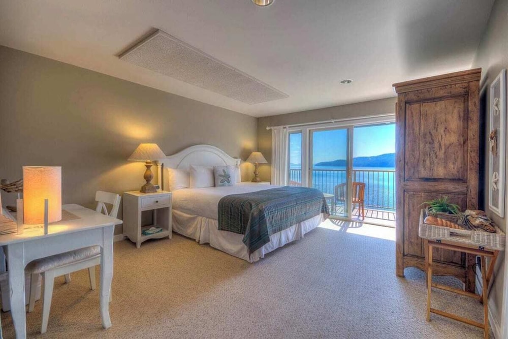 Deluxe Suite, 2 Bedrooms, Hill View