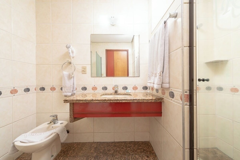 Standard Double Room - Photo 5