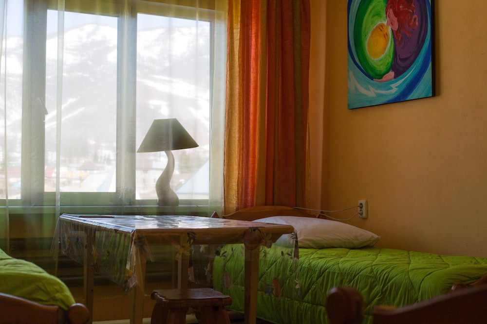 Economy Triple Room