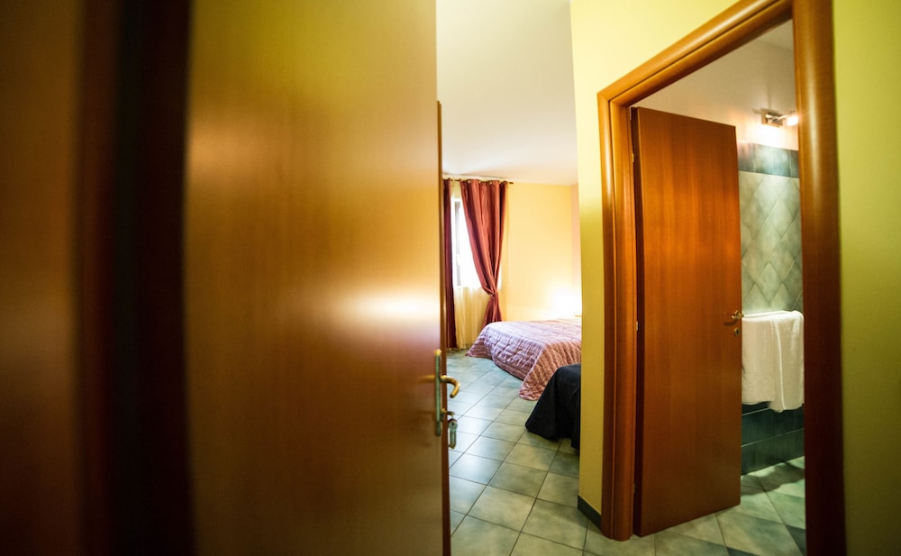 Triple Room photo 2