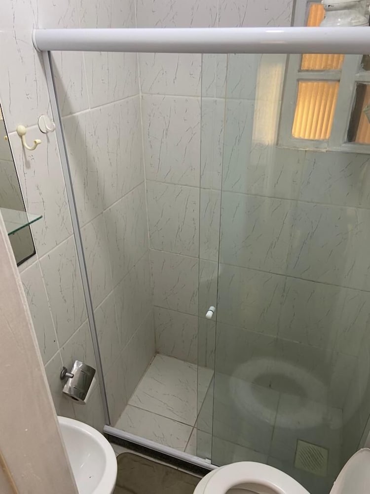 Comfort Single Room, 3 Twin Beds, Housekeeping photo 3