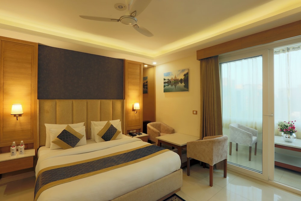Deluxe Double Room - Photo 1