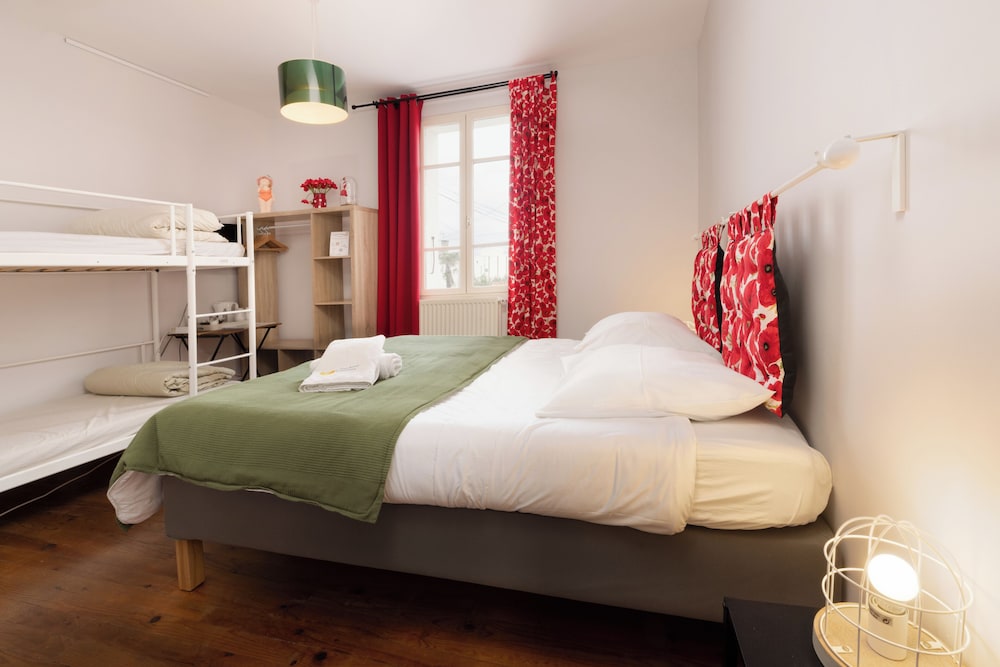Room 5 : Coquelicot, Garden View photo 1