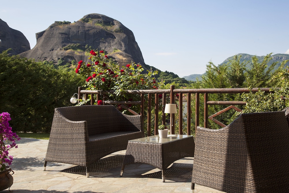 Deluxe Double Room (Meteora View)