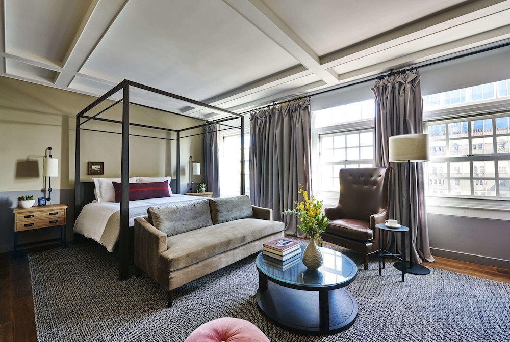 Suite, 1 King Bed (Loft) - Photo 3
