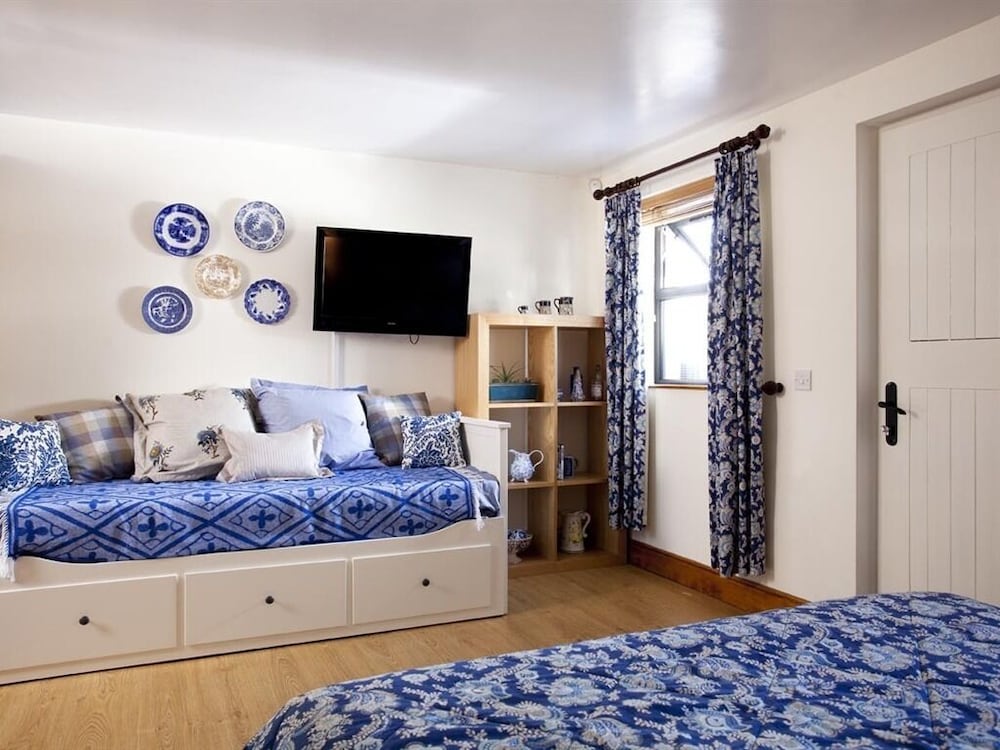 Suite, Accessible, Ensuite (The Garden Room) photo 2