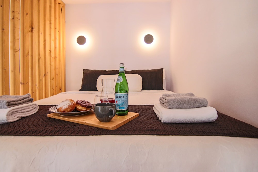 Luxury Apartment photo 3