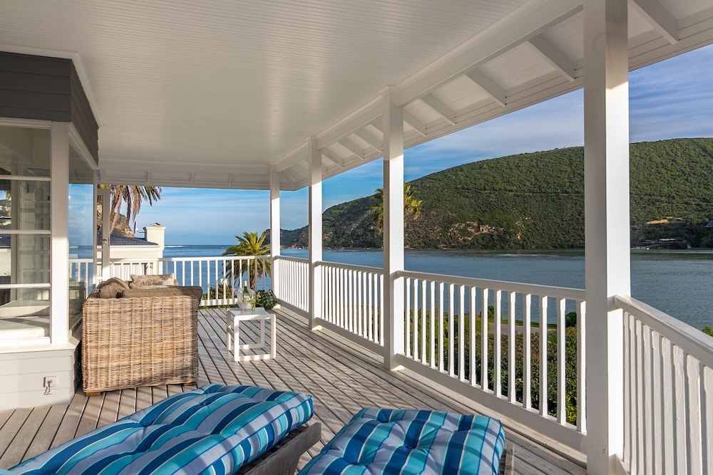 Luxury Suite, 1 Bedroom, Sea Facing photo 2