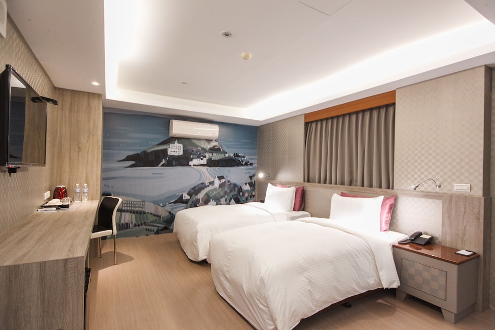 Standard Twin Room - Photo 1