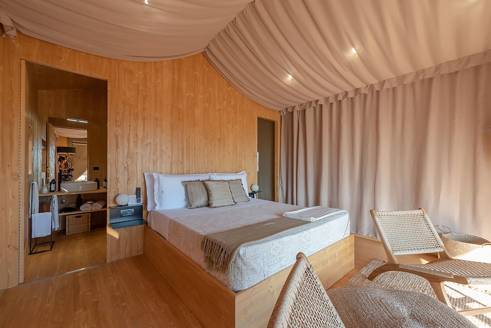 Luxury Tent photo 3