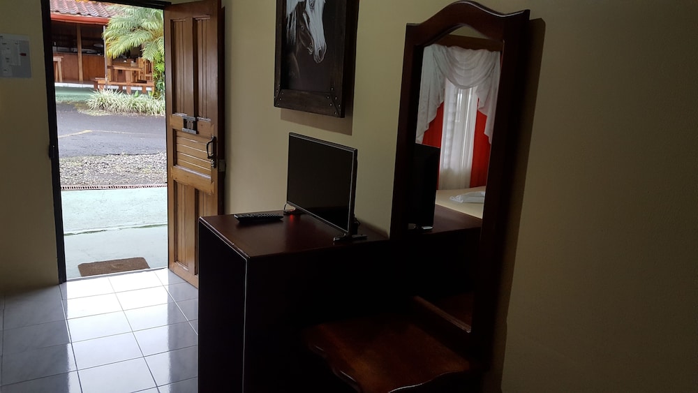 Comfort Quadruple Room, 2 Double Beds, Non Smoking photo 3
