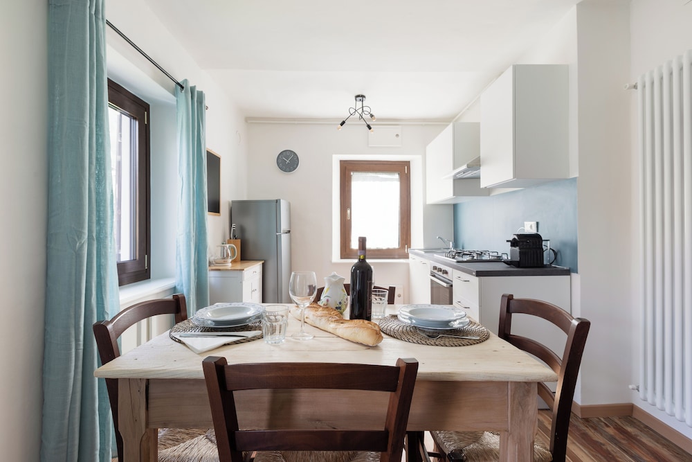 Superior Apartment, Balcony, Valley View