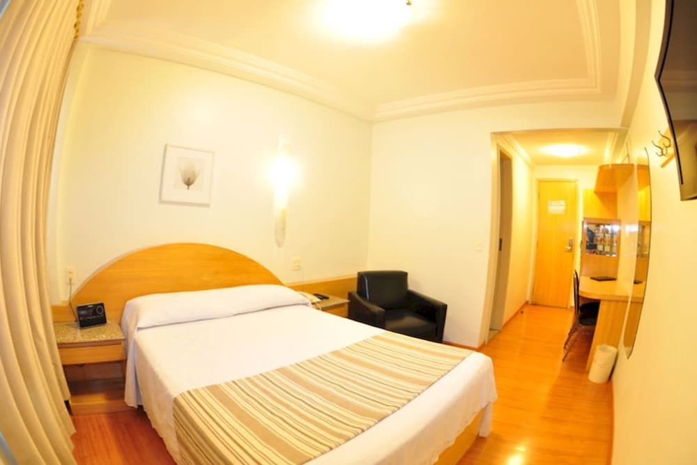Standard Double or Twin Room - Photo 3