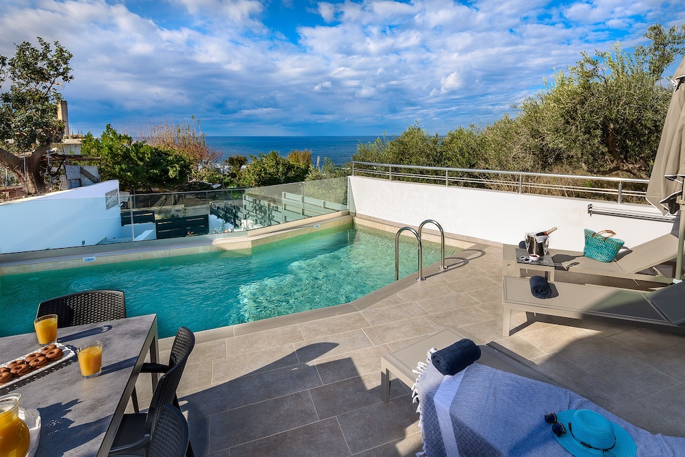 Superior Apartment, Private Pool