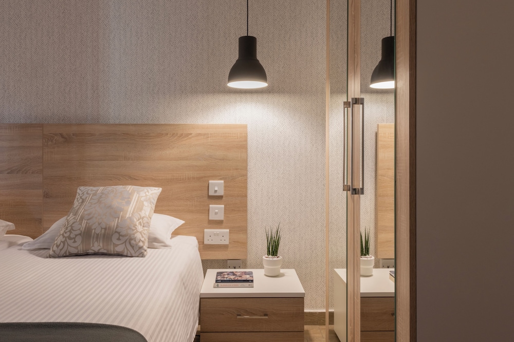 Standard Double or Twin Room - Photo 5