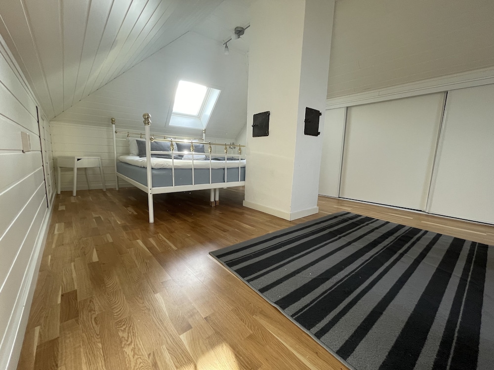 Apartment, 2 Bedrooms, Balcony, City View photo 1