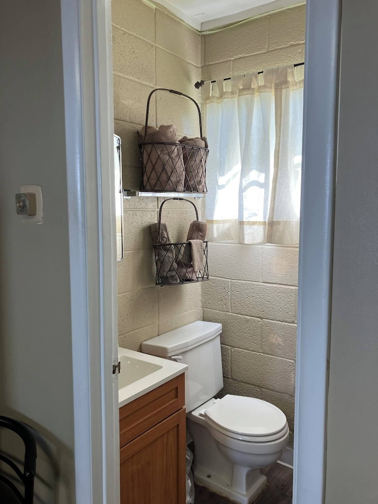 Basic Single Room, 1 Bedroom photo 3