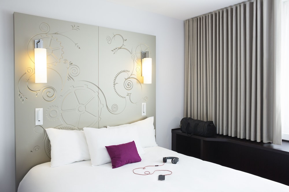Deluxe Room, Balcony