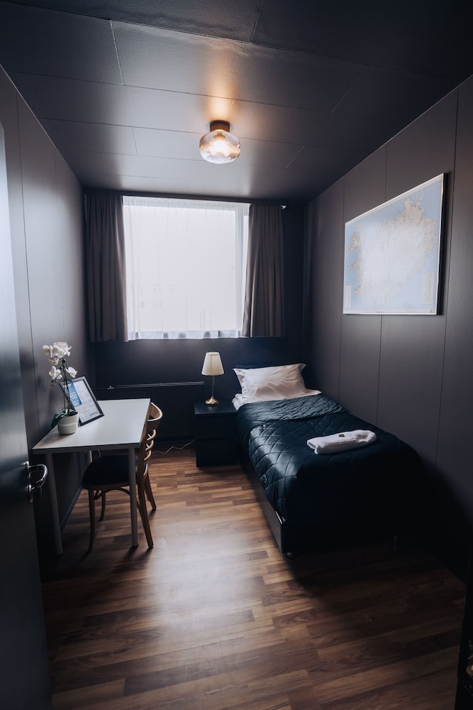 Basic Single Room photo 2