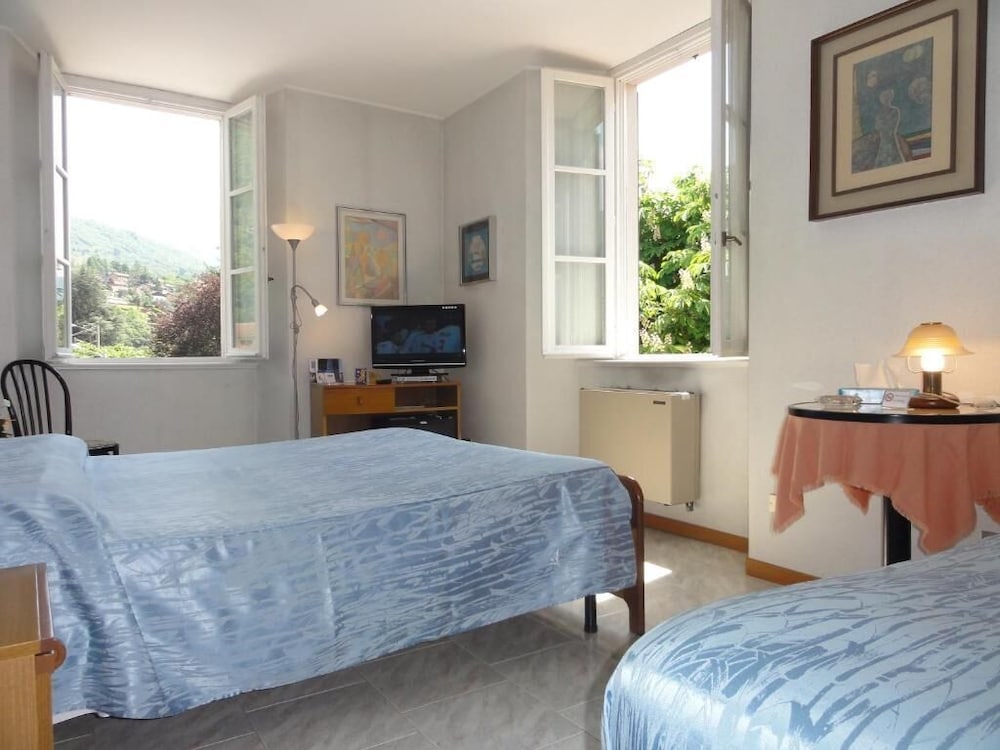 Basic Triple Room, Mountain View photo 1