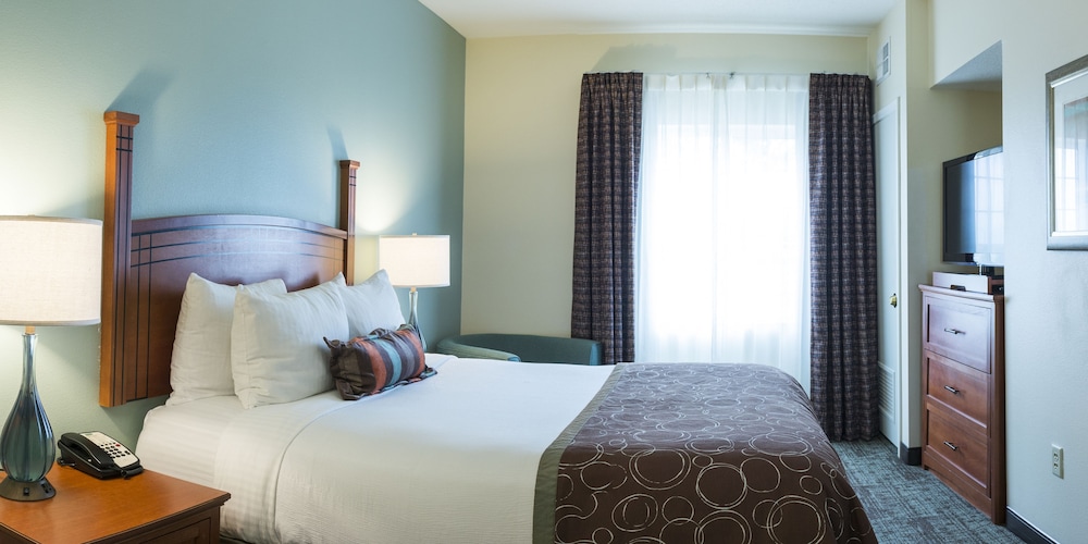 Suite, 1 Bedroom, Accessible (1 Queen, Comm, Mobil) - Photo 1