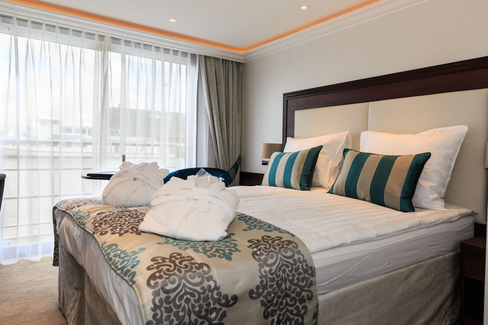 Comfort Double or Twin Room, 1 Queen Bed, City View photo 1
