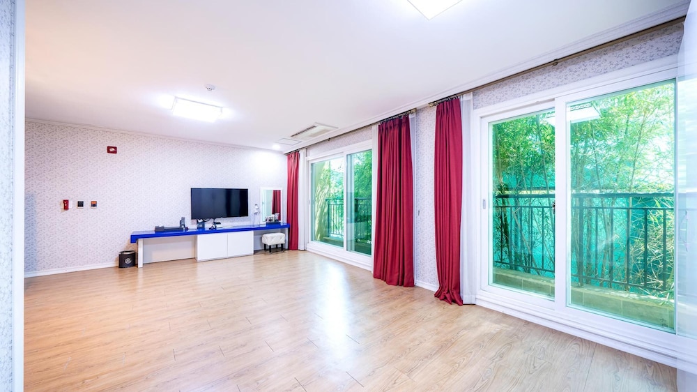 Basic Room, 1 Bedroom (210ho(Jungdaehyeong/Danchesil)) - Photo 5