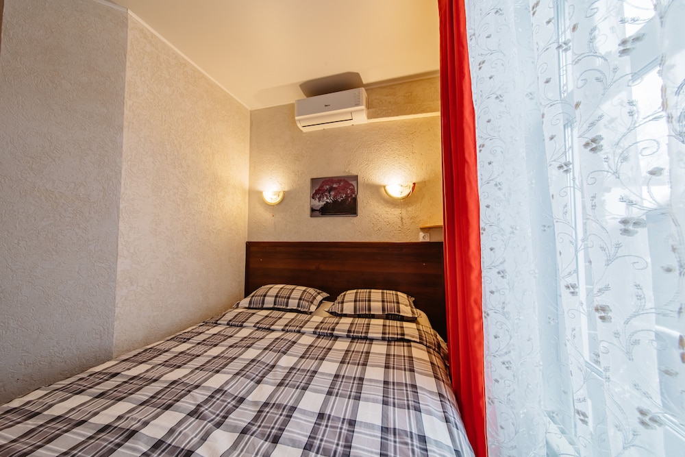 Standard Double or Twin Room photo 1
