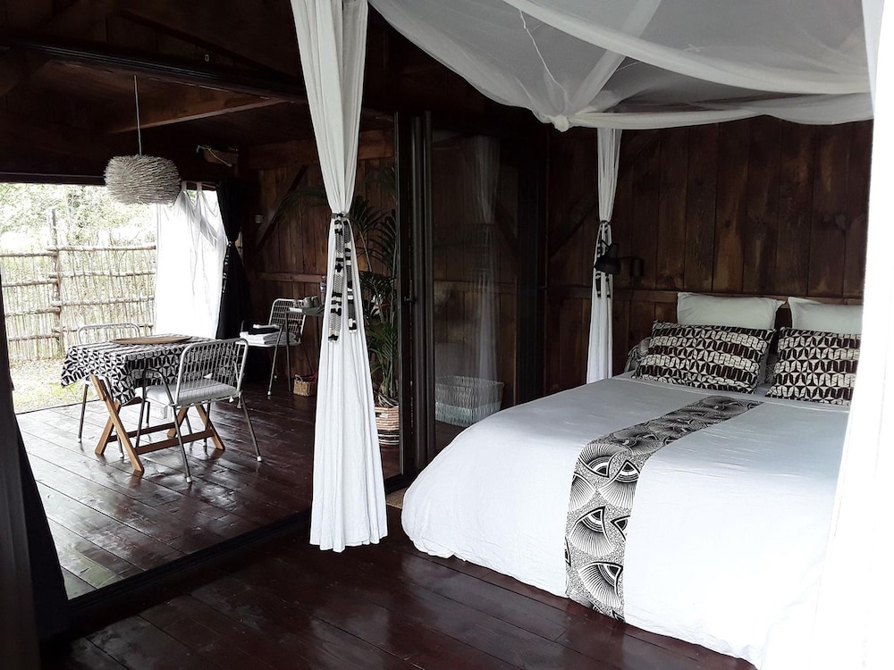Bungalow, Hot Tub (Le Lodge) photo 1