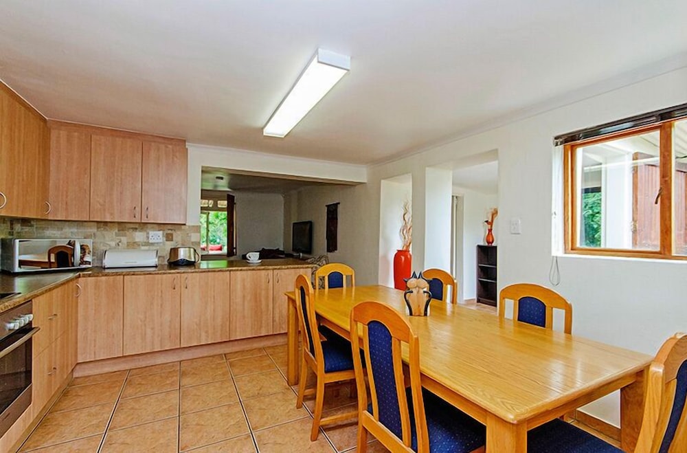 Family House photo 2