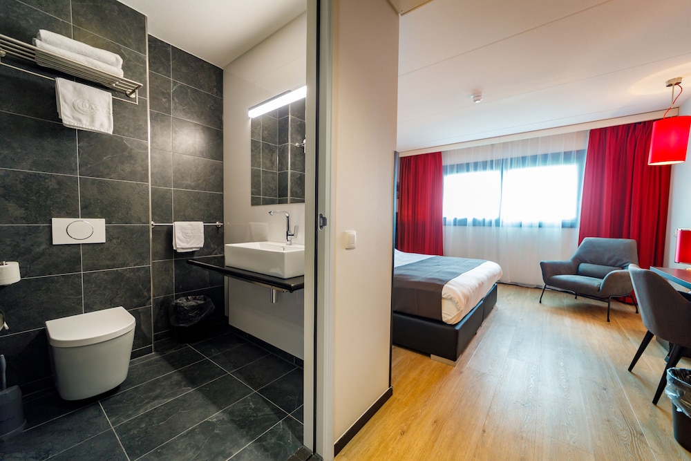 Deluxe Double Room, 1 King Bed - Photo 3