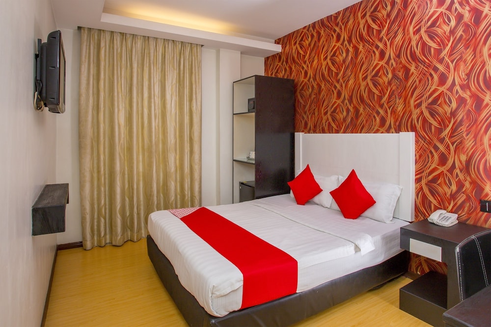 Deluxe Double Room, 1 Queen Bed photo 3
